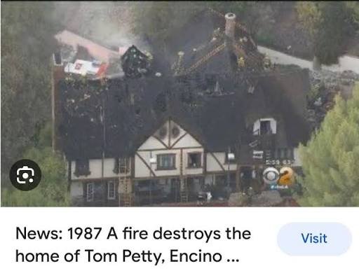 Vista aérea de la vivienda de Tom Petty en Encino en la imagen de referencia sobre el incendio de 1987
